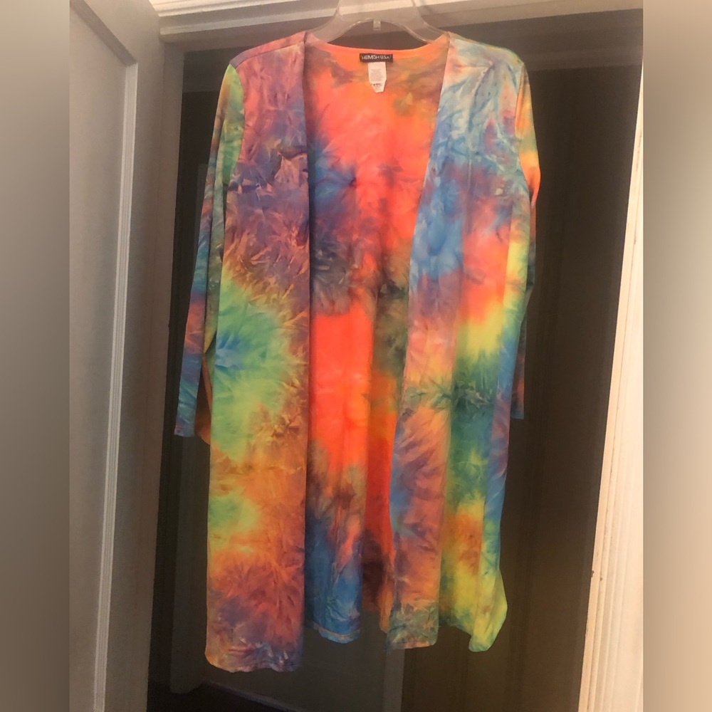 NWOT HEIMISH USA Vibrant Orange Tie-Dye Cardigan